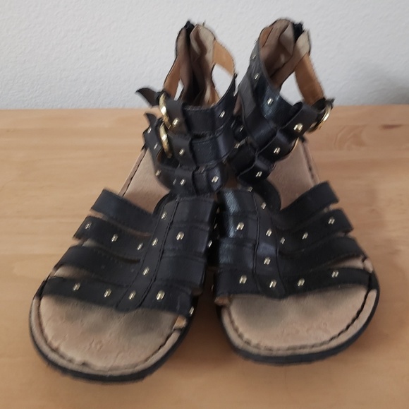 💲💲Black Studded Sandals - Picture 5 of 6